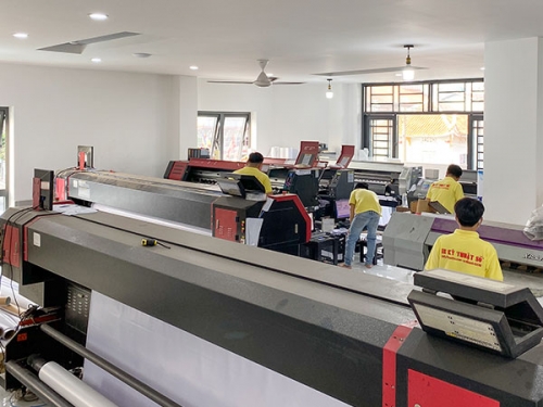 Đối tác thường xuyên cung cấp và bảo dưỡng thiết bị cho công ty In Kỹ Thuật Số là Công ty TNHH MayInQuangCao.com